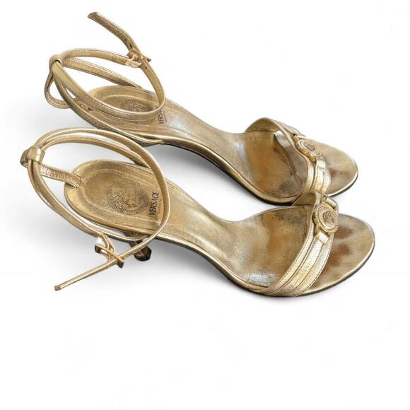 Authentic y2k 2000's vtg. Gold Logo Versace Strappy heels size‎ 6/36. - Picture 3 of 7